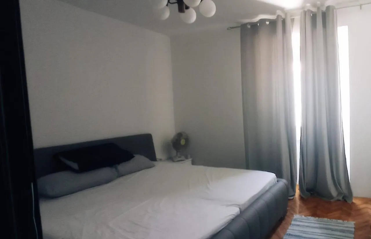 Apartman Micha-el Obrovac