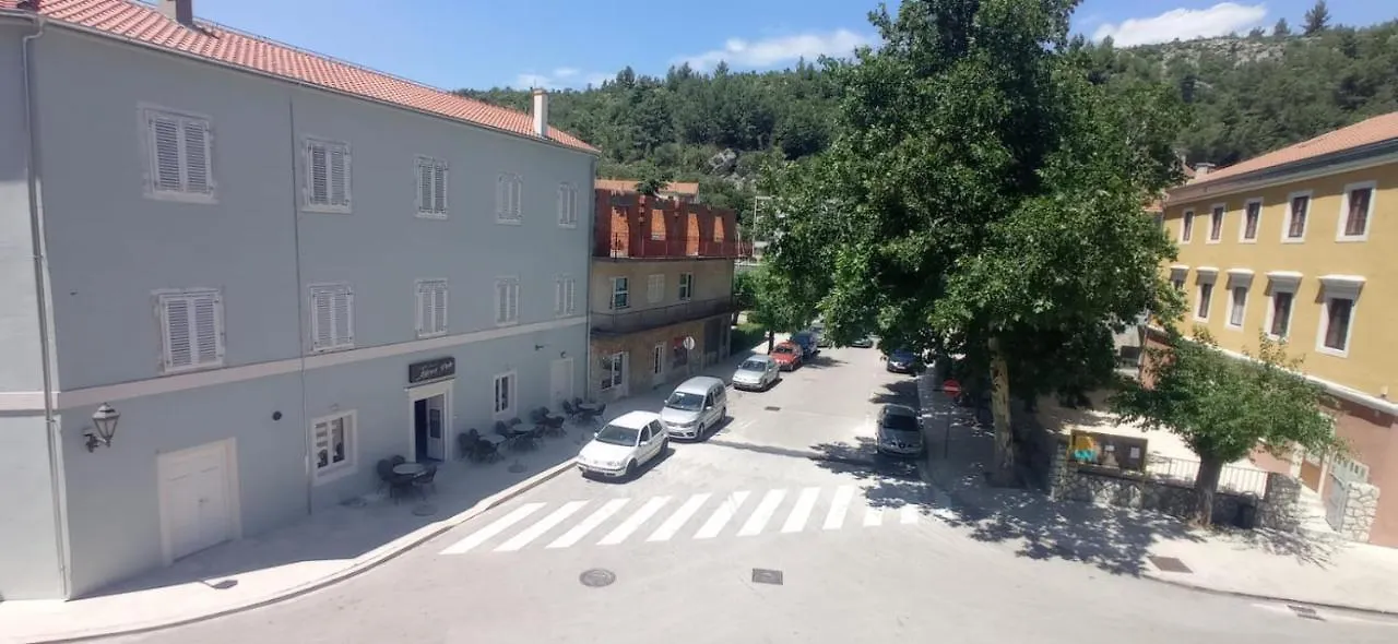 Apartment Apartman Micha-el Obrovac